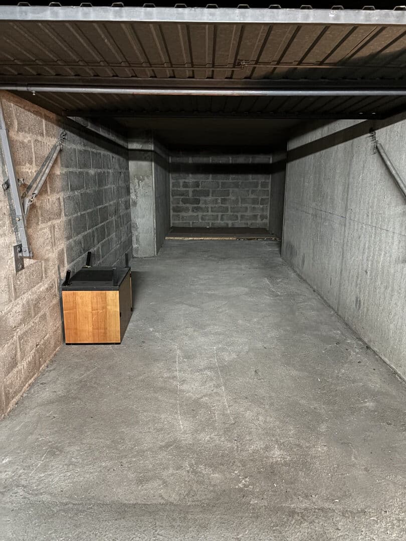 Parking 23,6 m² à Paris 15e